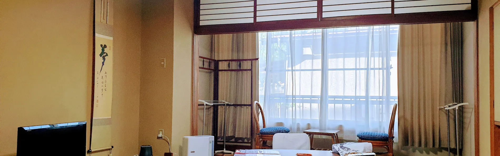 鉄鉱泉本館