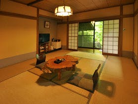 源流の宿　帆山亭