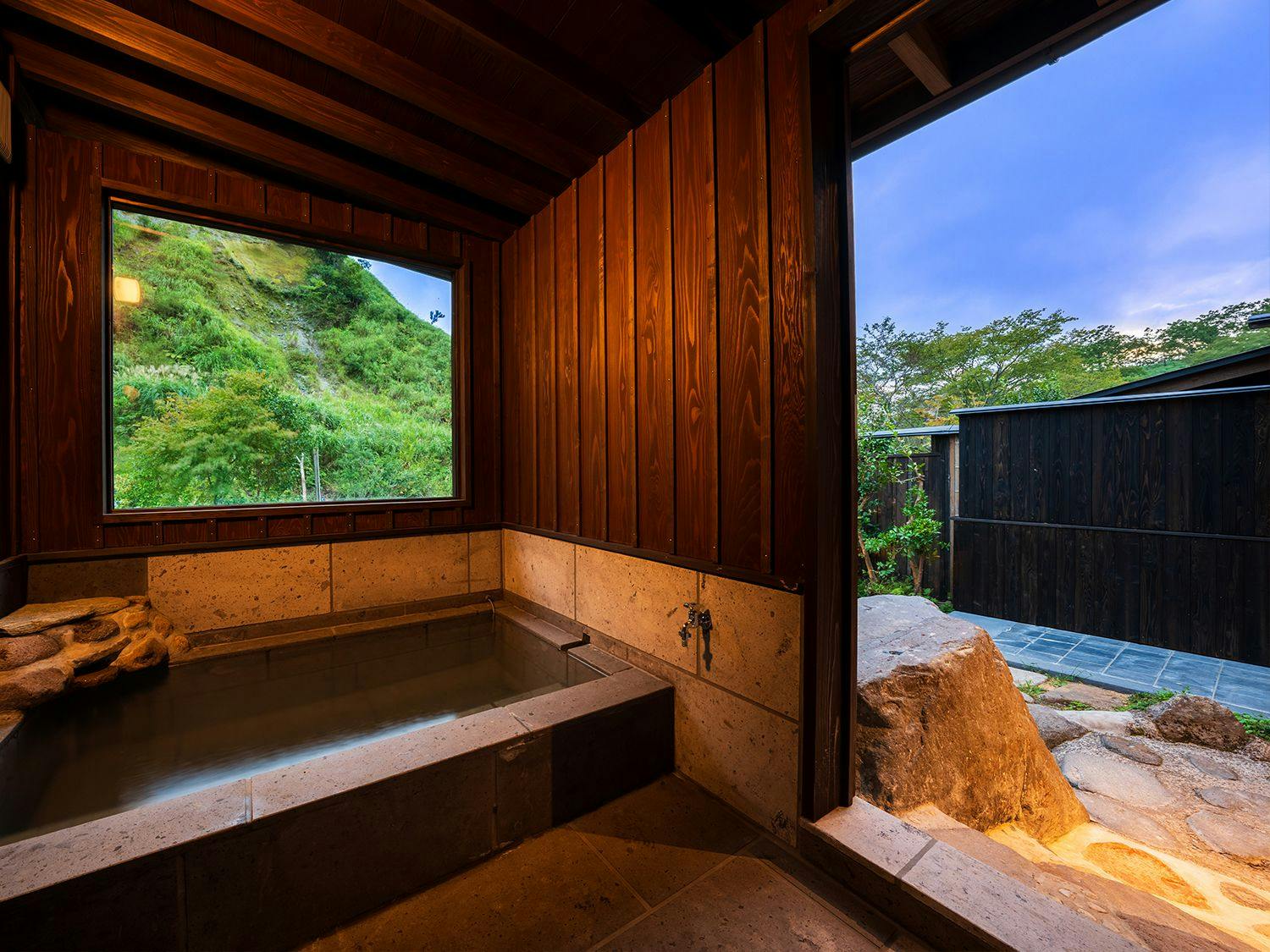 源流の宿 帆山亭