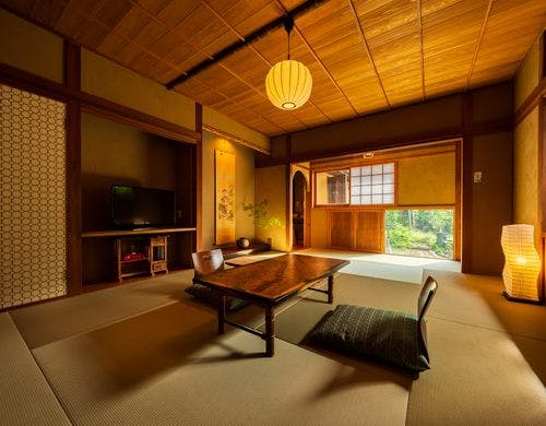 R5年秋完成はなしのぶ／和室