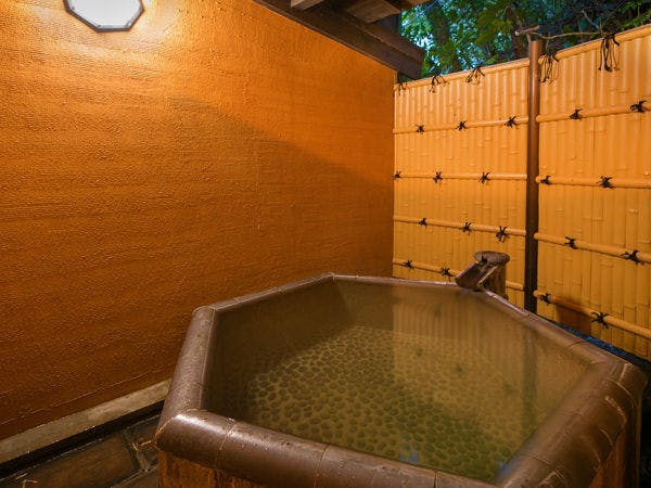 好きなだけ、湯に浸かる・・・。そんな贅沢