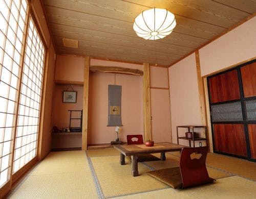 宿泊室の一例：朝陽の間