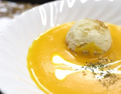 料理の一例：会津赤かぼちゃのポタージュ