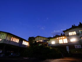 鶯宿温泉 元湯源泉かけ流しの宿 川長(旧:川長山荘)