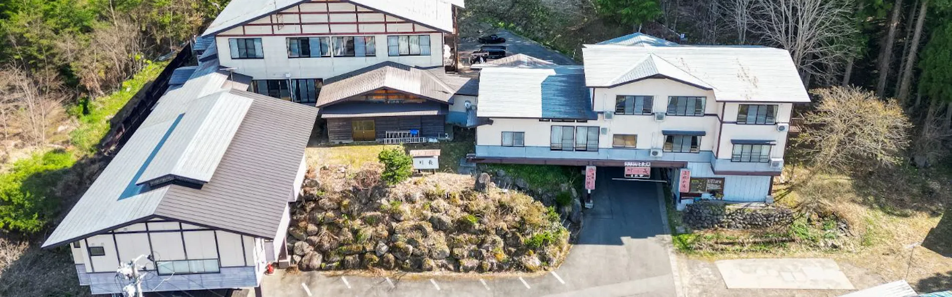 鶯宿温泉 元湯源泉かけ流しの宿 川長(旧:川長山荘)