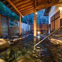 บ่อน้ำพุร้อนกลางแจ้ง