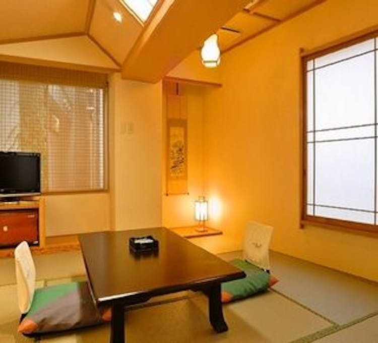 和室8畳（トイレ付・風呂なし）のサムネイル画像