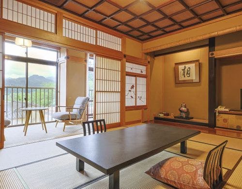 【つばき邸】和室10畳+次の間3畳