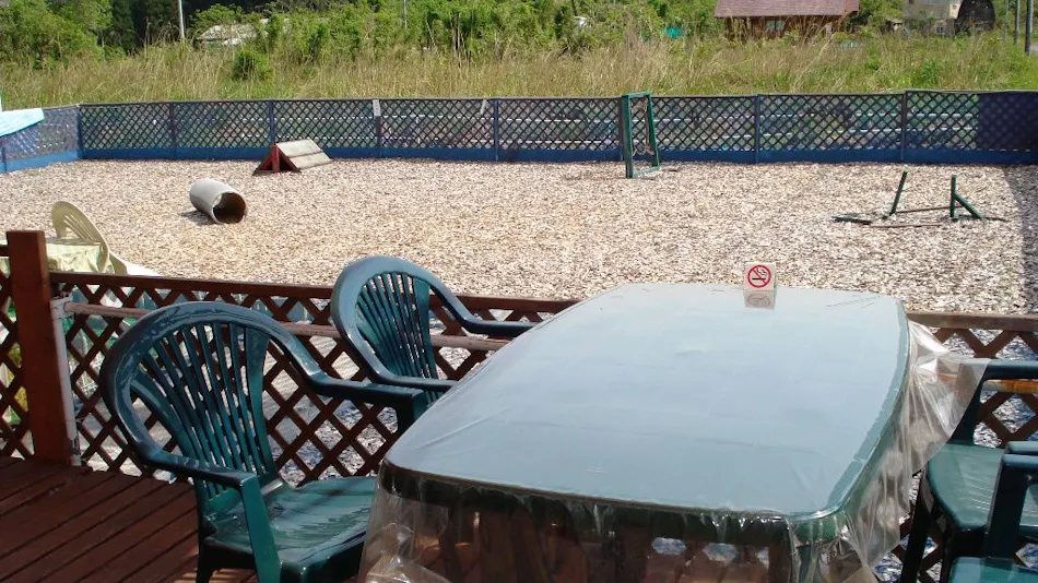 GUZU: A Lodge to Enjoy a French Dinner with Your Beloved Dog