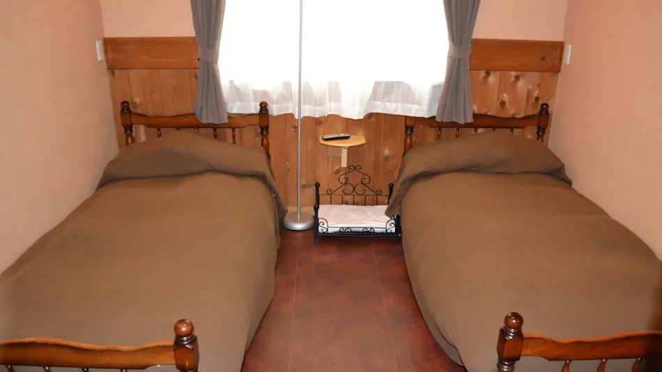GUZU: A Lodge to Enjoy a French Dinner with Your Beloved Dog