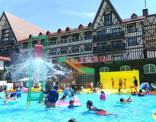 アクアオアシス（ホテル前プール）