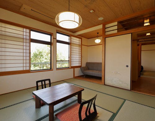 ８畳+ツイン和洋室(洋室側)