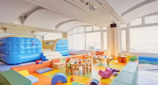 【もとぶエリアを満喫】系列ホテルのキッズパークやラウンジも利用OK!アーリーサマープラン(朝食付)