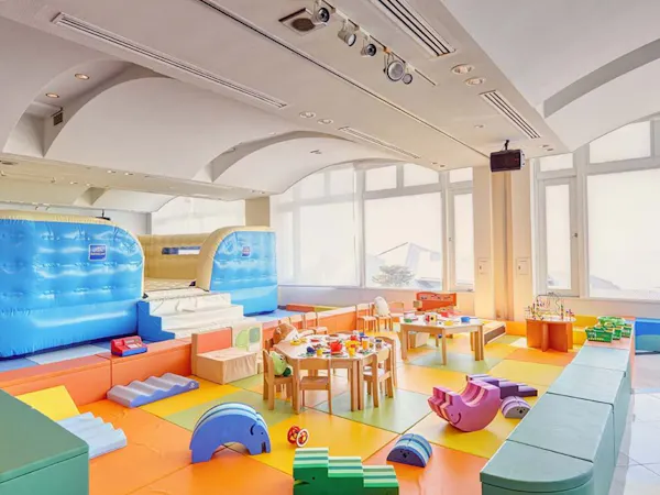 【もとぶエリアを満喫】系列ホテルのキッズパークやラウンジも利用OK!アーリーサマープラン(朝食付)