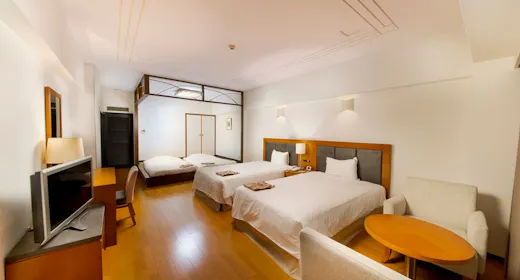 【スーペリアファミリー/和洋室/布団】