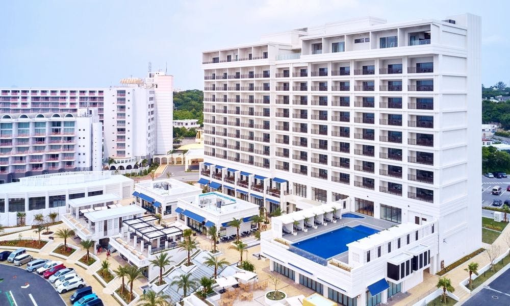 인접: 오키나와 하나사키 마르쉐