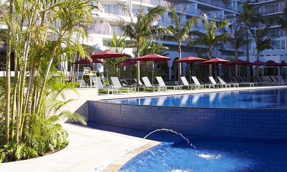 【가든 풀 / 4월~10월 운영】