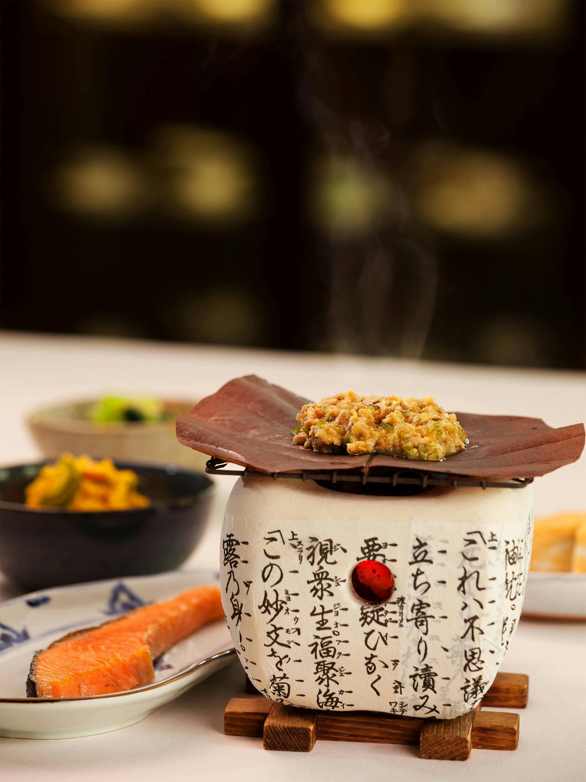 中尾平の朴葉味噌