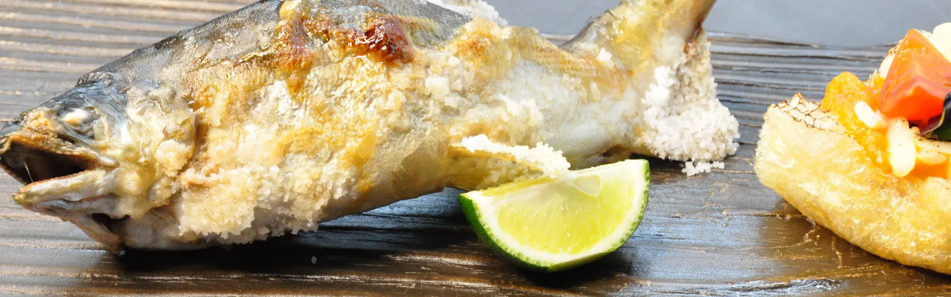 峡谷の湯宿 大歩危峡まんなか