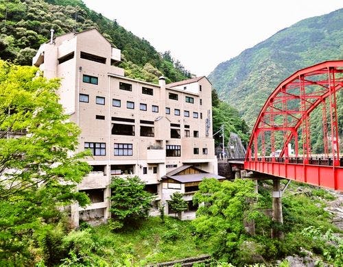 峡谷の湯宿大歩危峡まんなか