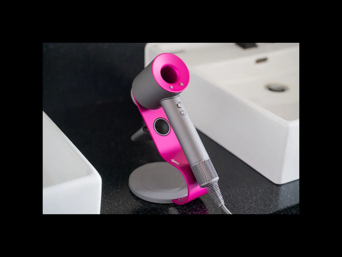 プレミアムルーム限定ドライヤー"dyson"