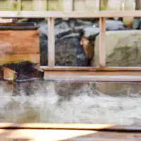 *【Tsubo no Yu ~ อ่างอาบน้ำกลางแจ้งในสวนที่ทำจากไม้ฮิโนกิทั้งหมด ~】