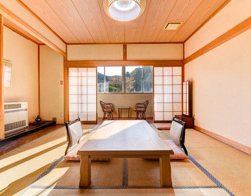 *【庭園側和室10畳】