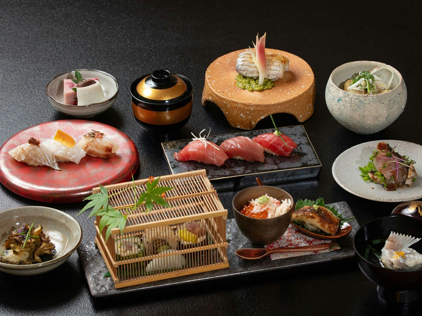 【NAMIDA】鮨会席（2食付）/　朝は「玄海鮮魚の刺身や胡麻和え茶漬け 他・お膳」