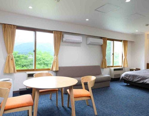 【洋室・ファミリールーム】