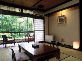 囲炉裏とくつろぎの宿　ホテルやまぶき