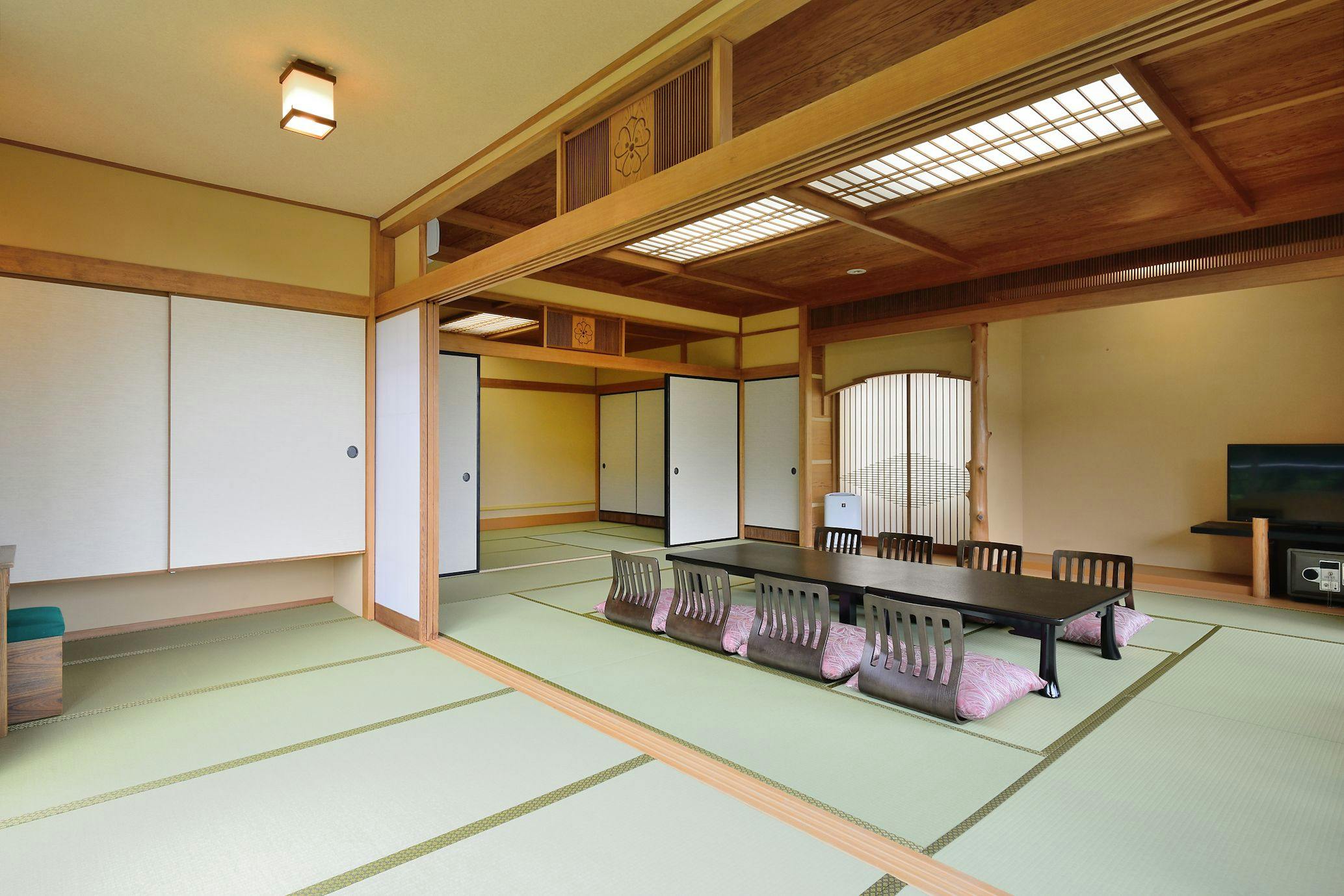 ニュー八景園
