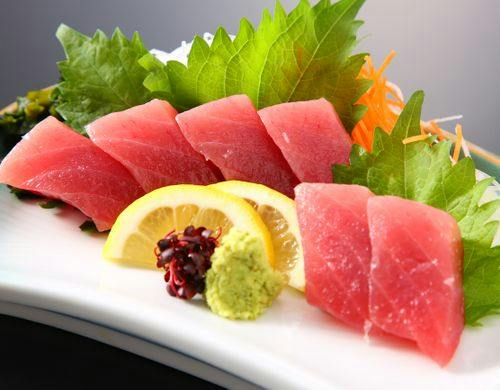 一休　管理画像　マグロの赤身造り