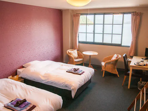 3F洋室(湖側眺望)