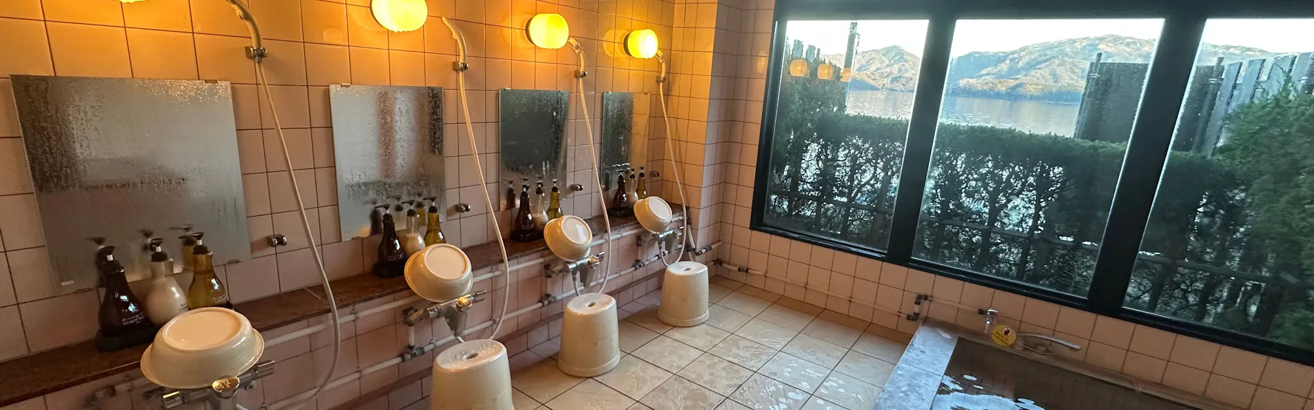 クラフトビールの宿 湖上館パムコ
