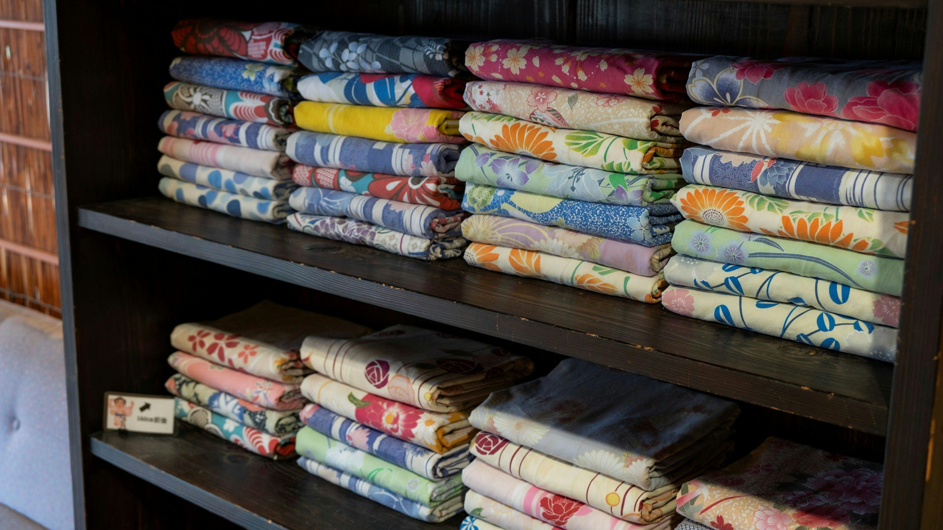 บริการเช่าชุดยูกาตะสีสันสดใสฟรี