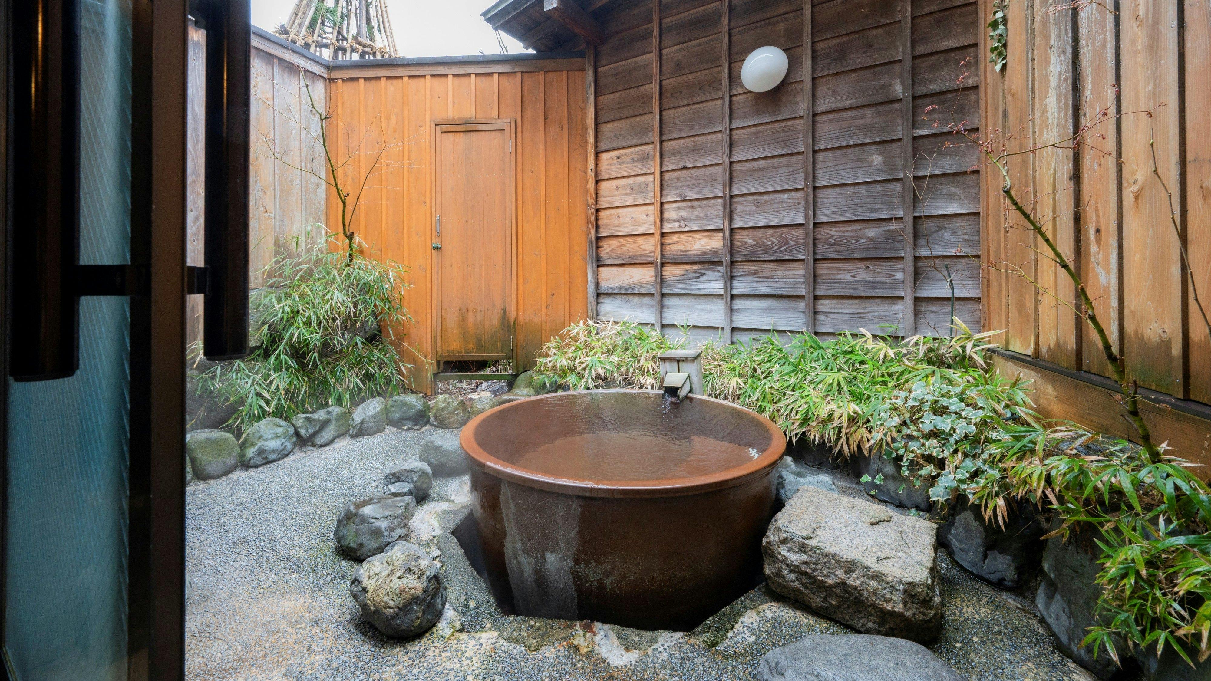 松泉閣花月