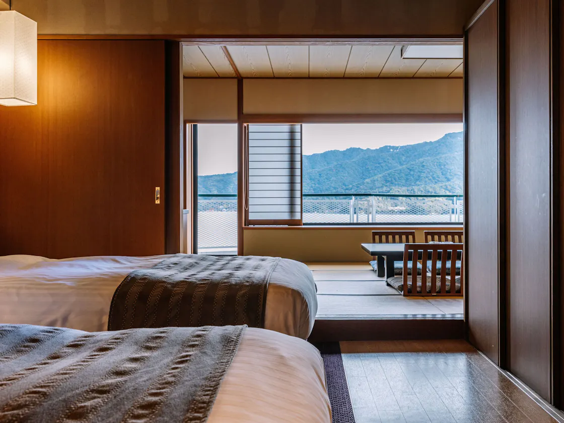 【和洋室】海側眺望バルコニー付