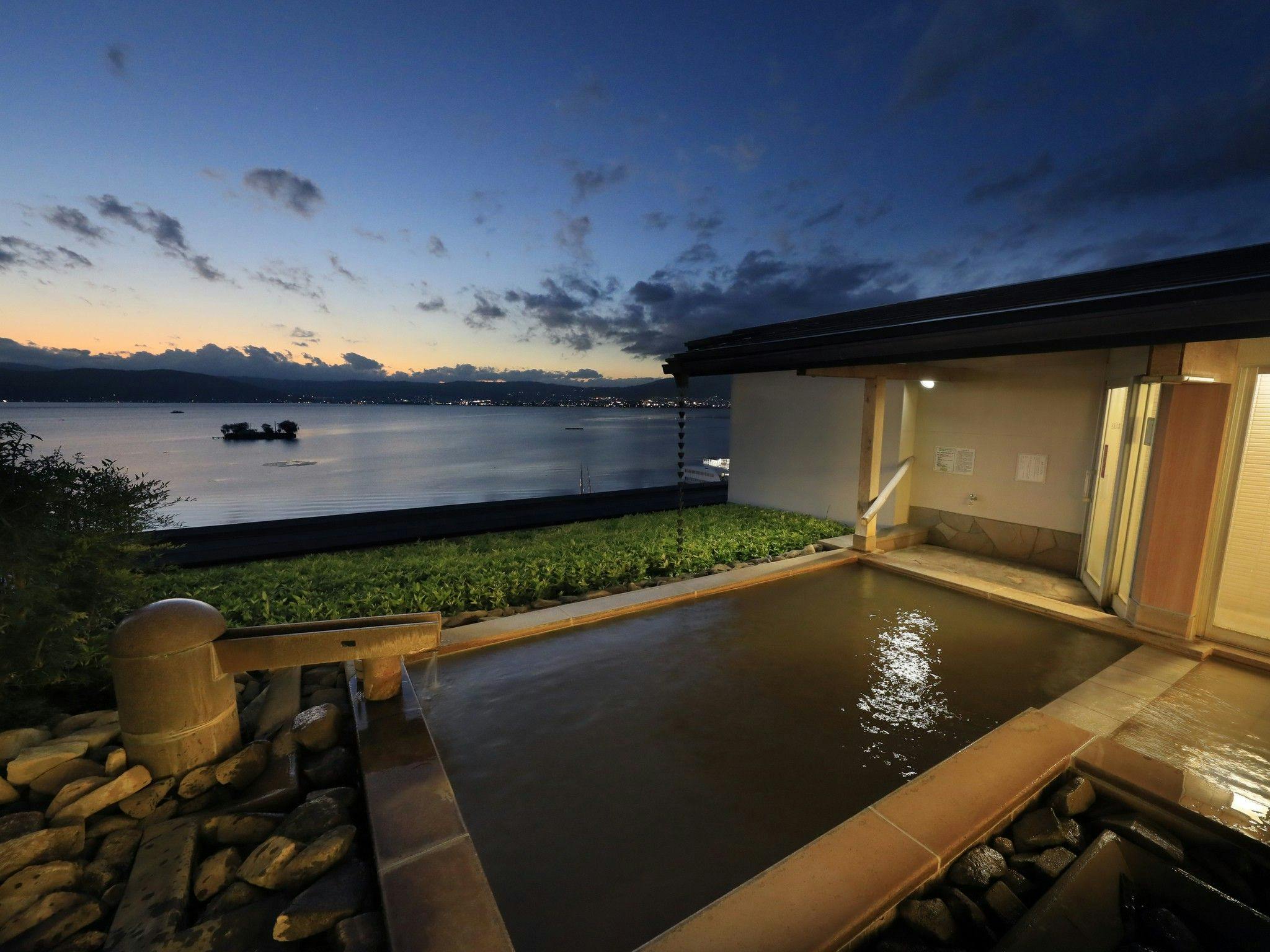 信州上諏訪温泉　諏訪別邸　朱白（旧　双泉の宿　朱白）