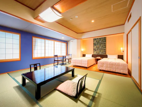 【和洋室(10畳+ツイン)】