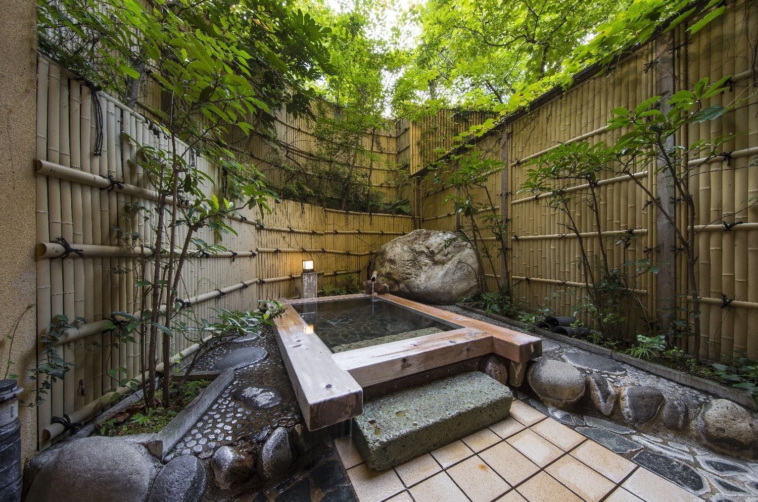 อ่างอาบน้ำกลางแจ้งส่วนตัว 【Ki Fū】