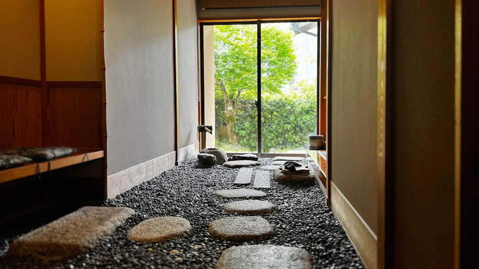 Kanazawa Yuwaku Onsen Atarashiya