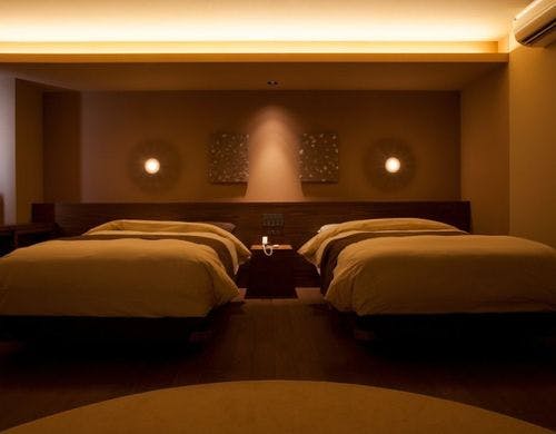 ツインルーム【銀鼠】(GINNEZU)