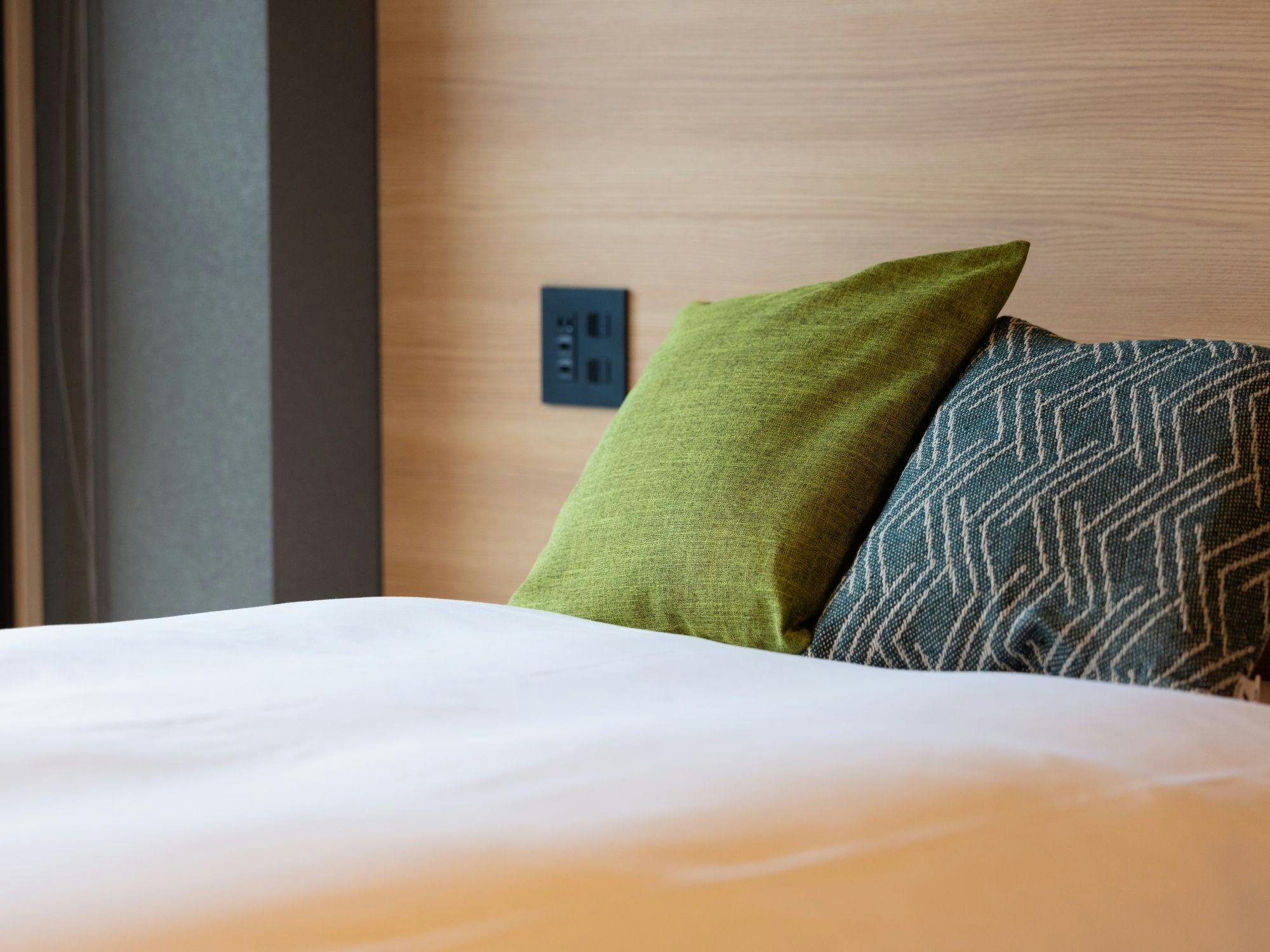 【モダンツイン】