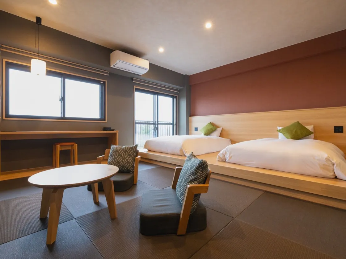 【モダンツイン】