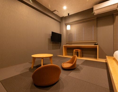 【モダンツイン】