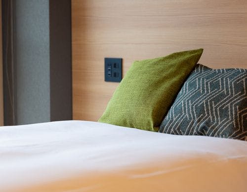 【モダンツイン】