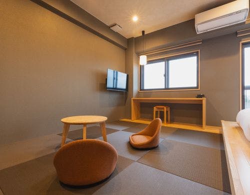 【モダンツイン】