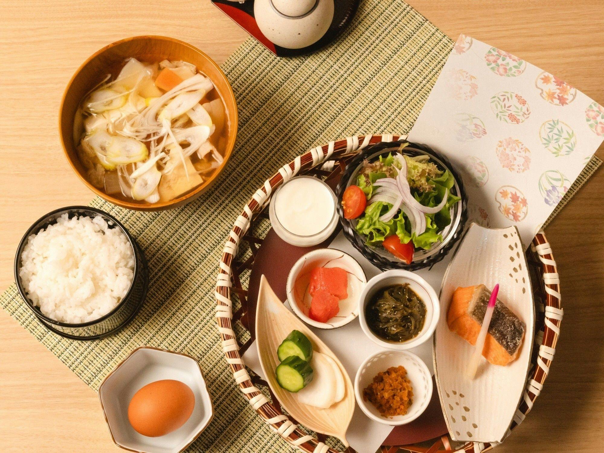 【ご朝食】