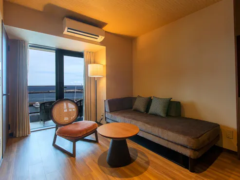 【Bebas rokok】/Kapasitas 3 orang