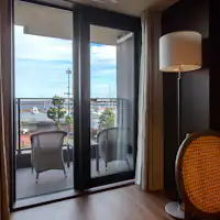 Kamar Twin Bergaya Barat Ocean Grace